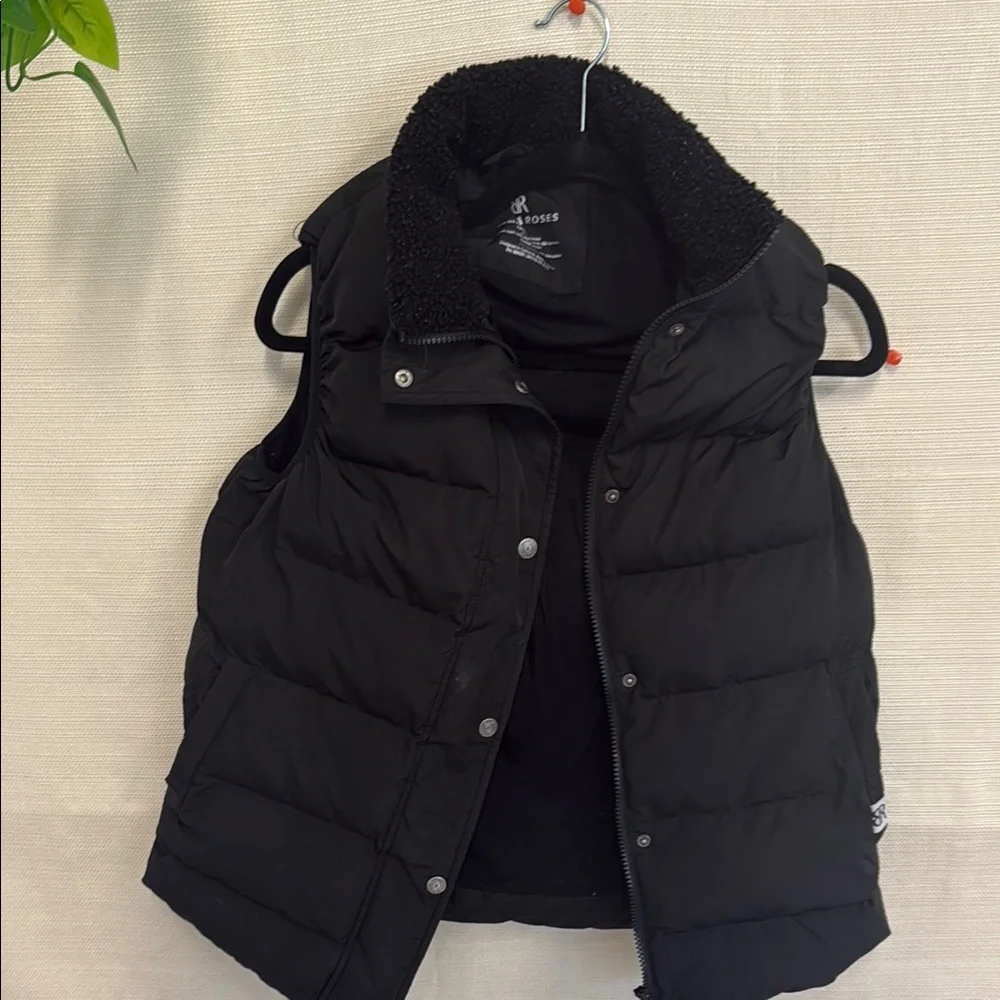 Black Puffer Vest - Picture 1 of 2